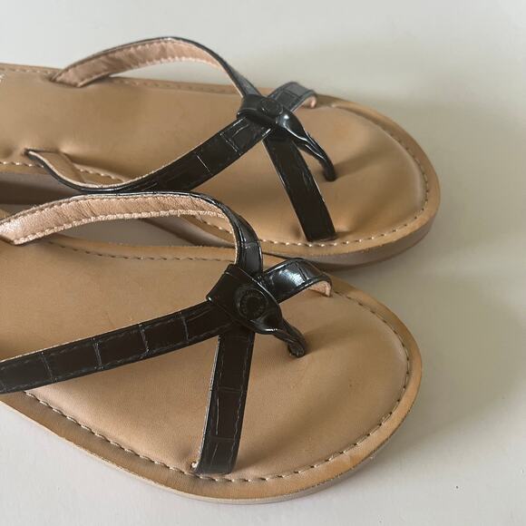 Yellow Box 'Aesy' SZ 9 Women's Criss-Cross Strappy Sandal Black Platform Thong - Picture 3 of 7